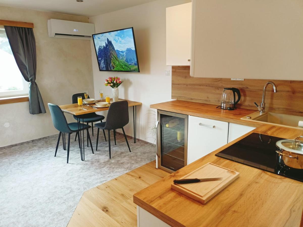 Apartman U Ovecku - Nová Paka Εξωτερικό φωτογραφία