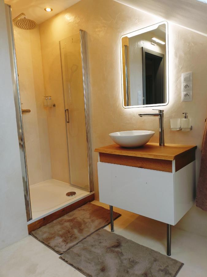 Apartman U Ovecku - Nová Paka Εξωτερικό φωτογραφία