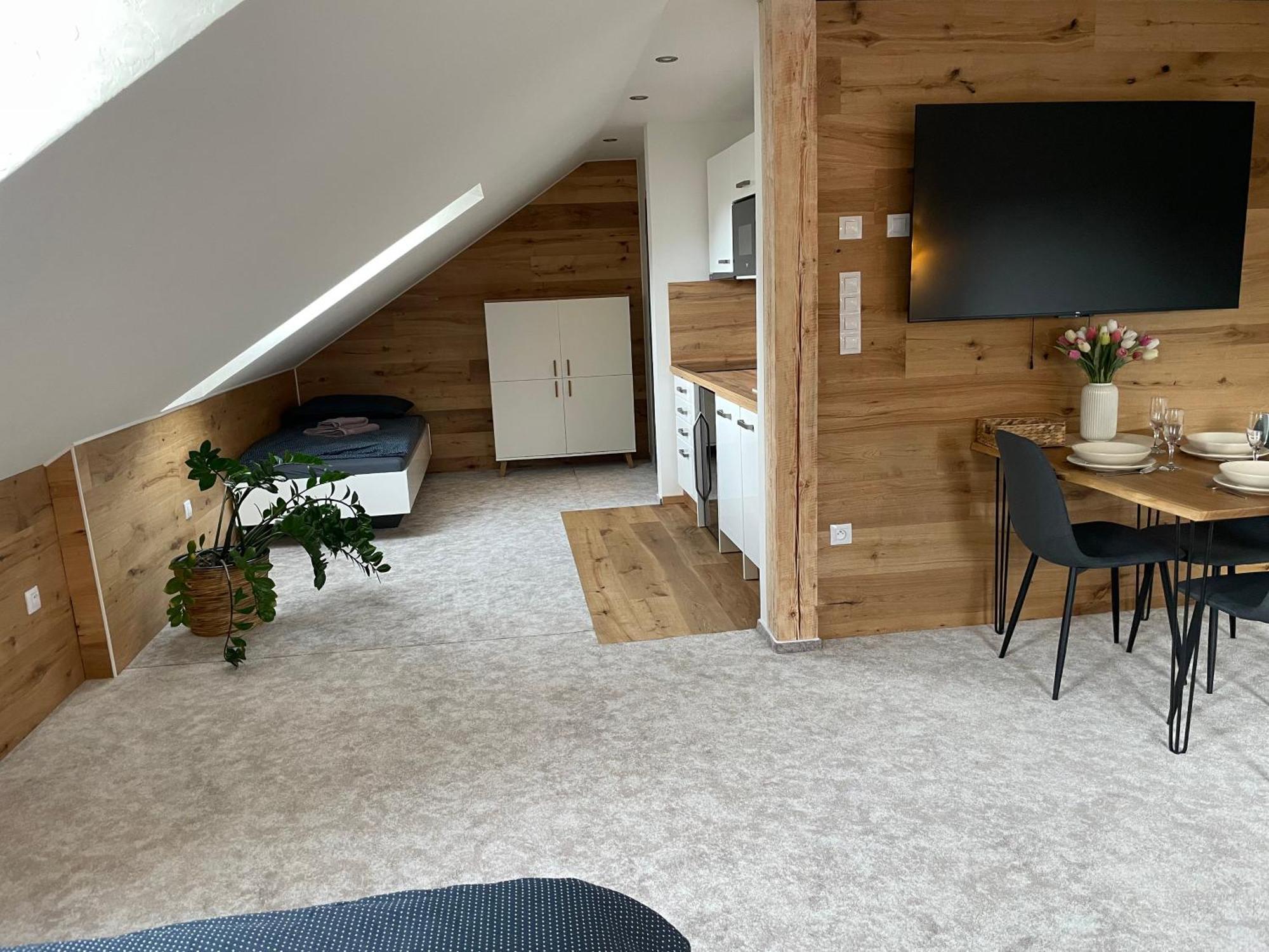 Apartman U Ovecku - Nová Paka Εξωτερικό φωτογραφία